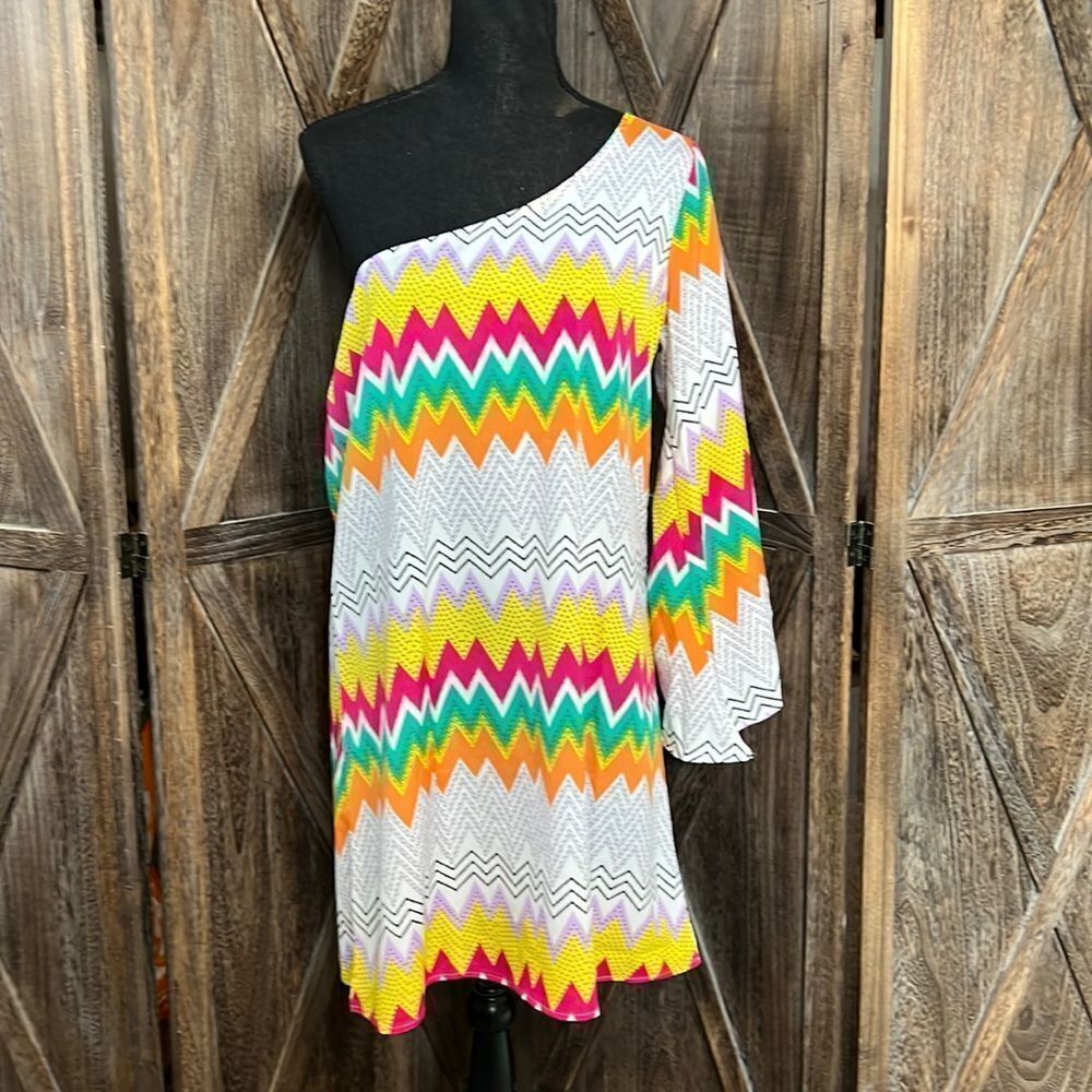 Boutique cold shoulder dress